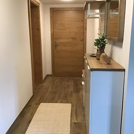 Blaue Lagune アパート